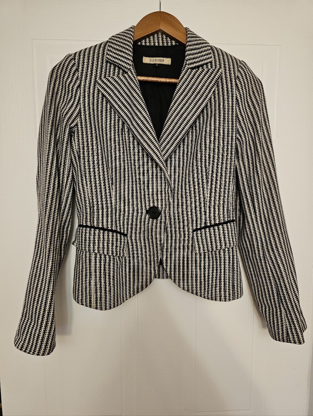 Holt Renfrew Blazer Size 2